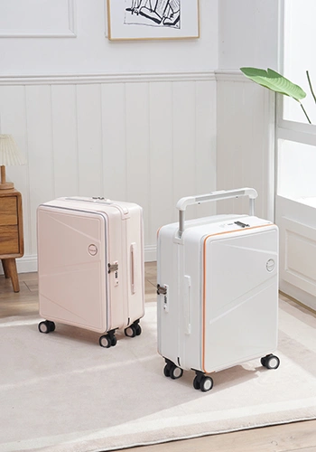 Чемодан с двойным открытием