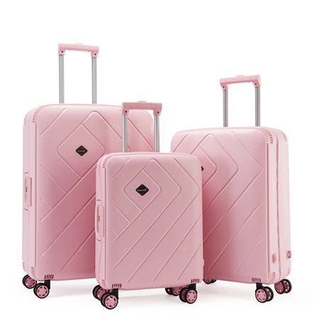 Комплект чемоданов без молнии