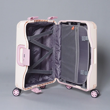 Большой дорожный чемодан