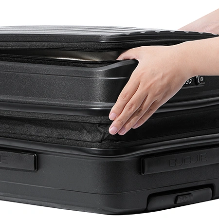 Багажный чемодан