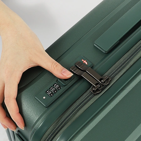 Багажный чемодан