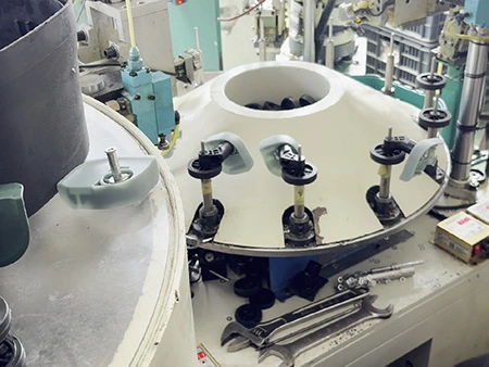 Цех аксессуаров (телескопические и стационарные ручки, колёса)